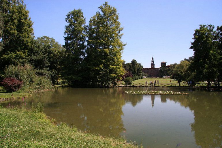 Популярное место Милана - парк Семпионе