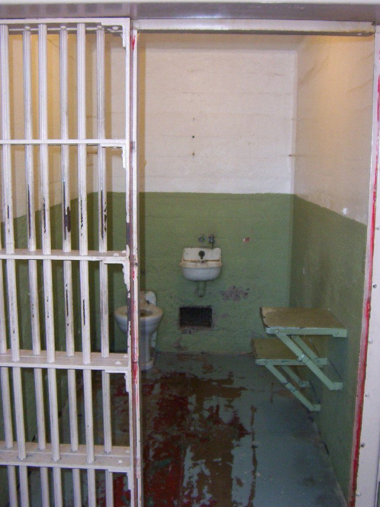 Знаменитая тюрьма Алькатрас