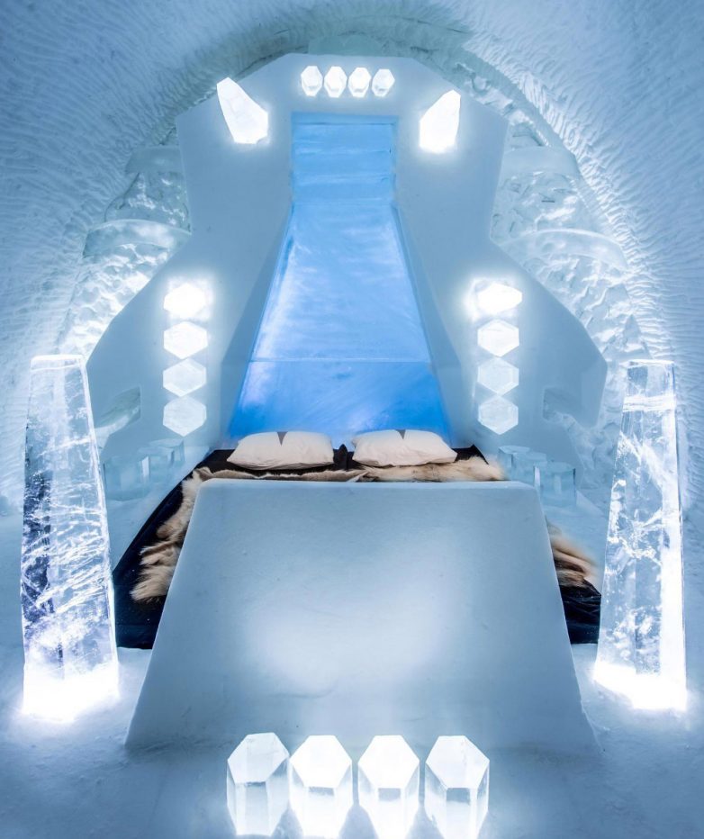 Ледяной отель в Швейцарии