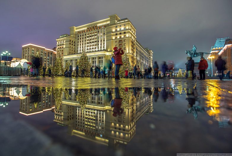 Ностальгическая прогулка по сияющей новогодней Москве