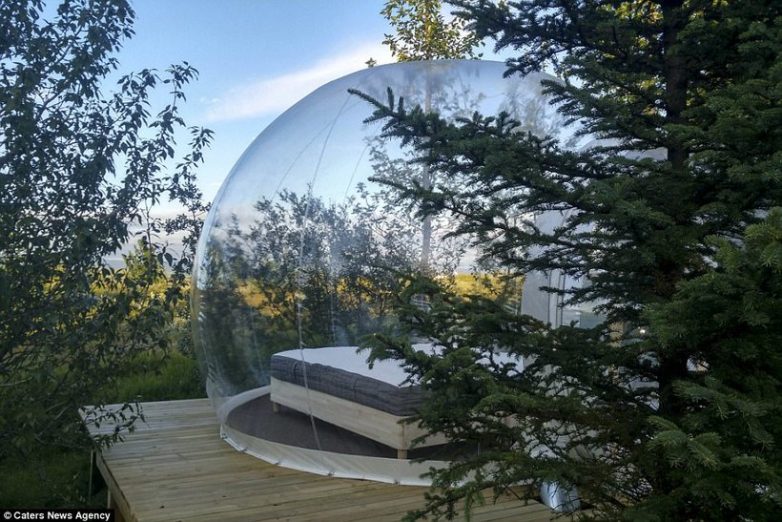 С милым рай... в пузыре? В Исландии открылся уникальный отель-пузырь