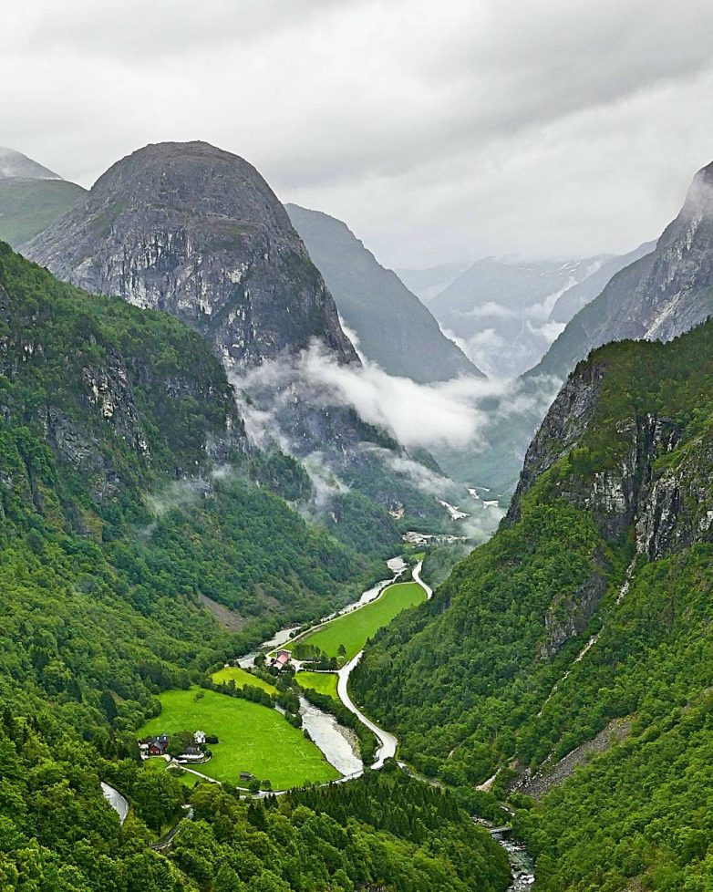 Фото из сказочной Норвегии, которые заставят вас провести пятницу ударно, чтобы быстрее накопить на поездку в эту страну