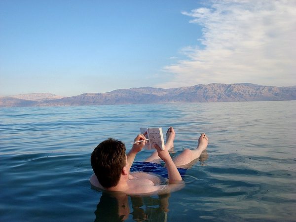 7 самых потрясающих мест для купания со всего мира