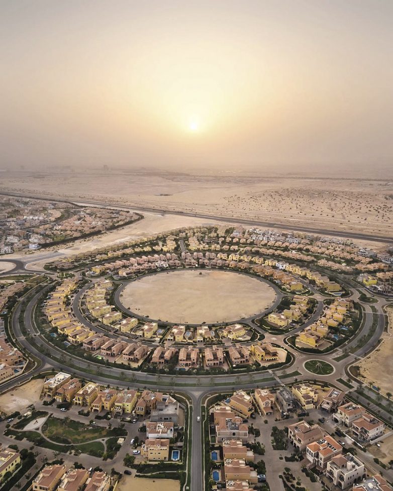 Мощь стихии: величавые пески Дубая на фото