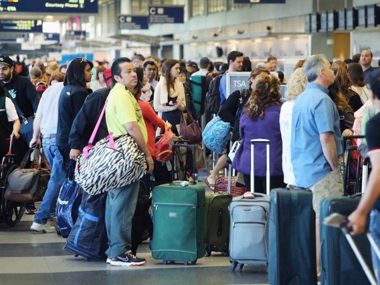 Сотрудники аэропорта делятся советами, которые помогут сделать путешествие более комфортным