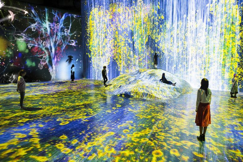 Инопланетный музей цифрового искусства в Токио