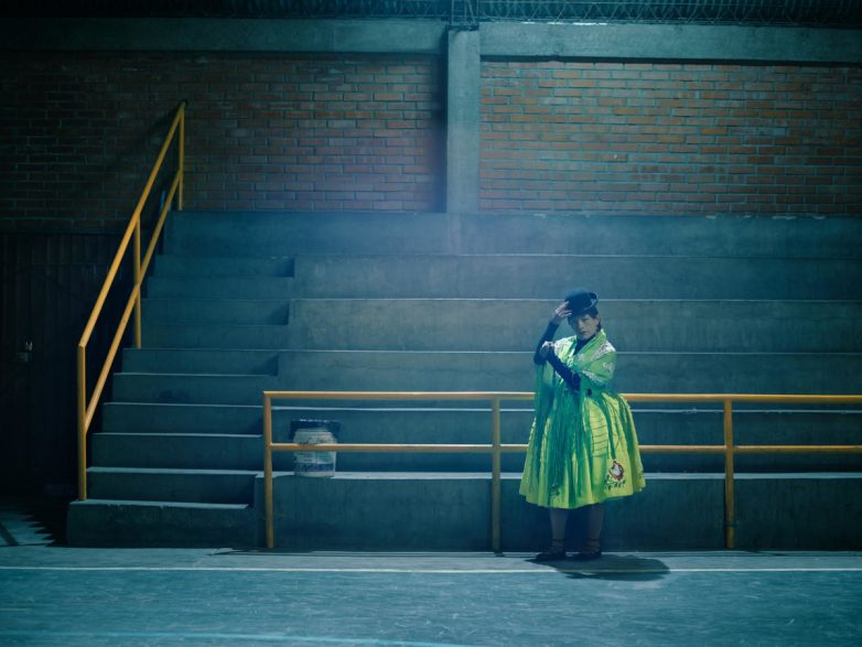 Порхай, как бабочка: чолиты — женщины-борцы из Боливии
