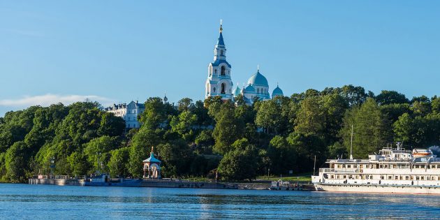 10 уникальных мест России, которые обязательно нужно посетить