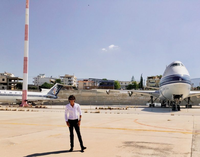Прогулка по заброшенному аэропорту в Греции