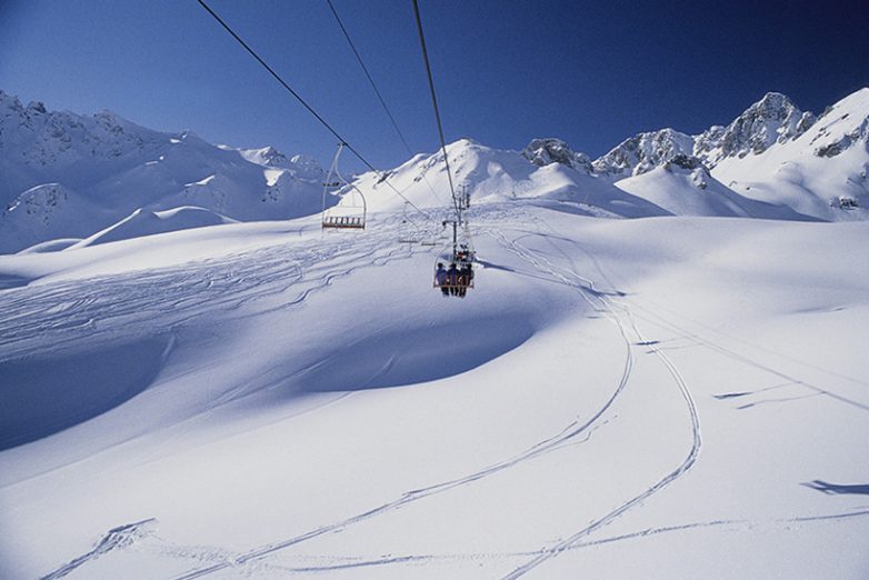 Зимний отдых: лучшие горнолыжные курорты России и Европы