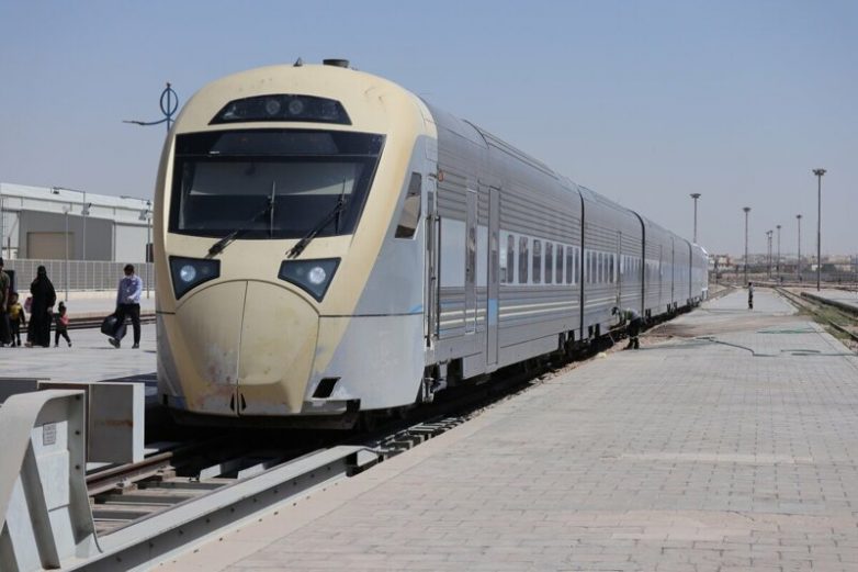 Блогер проехался по Саудовской Аравии на поезде