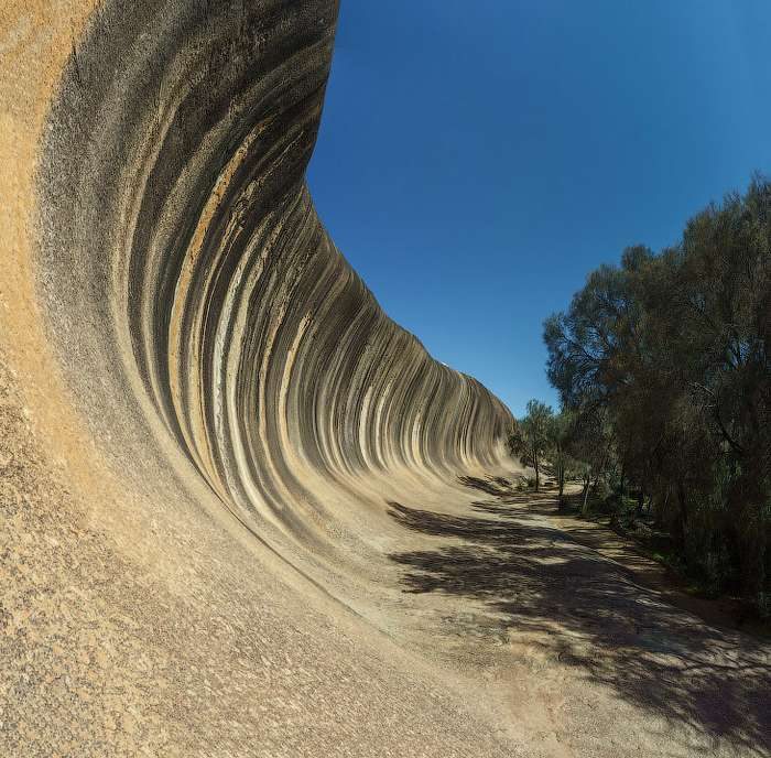 Уникальная каменная волна на австралийском побережье