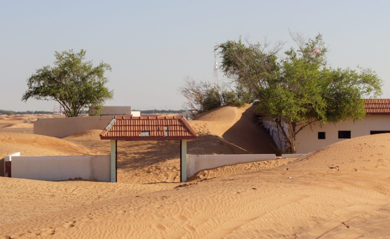 Заброшенная деревенька недалеко от Дубая