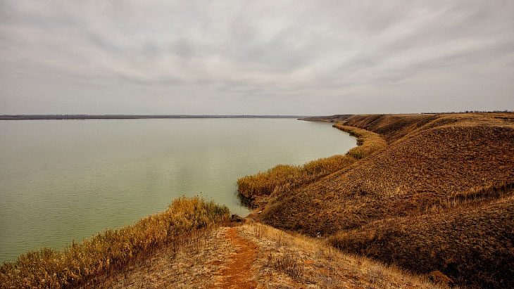 Потрясающая дикая природа озера Кызыл-яр в Крыму