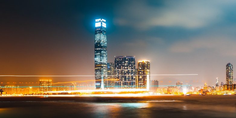 Гонконг и Дубай: города с характером