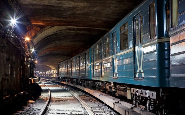 Ночная жизнь московского метро