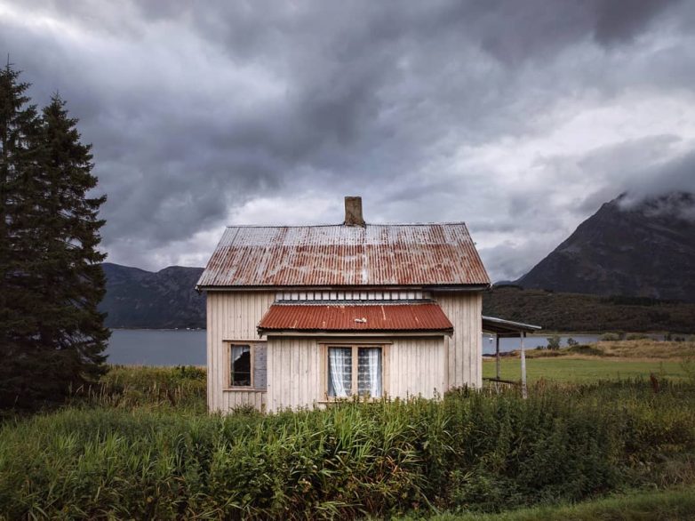 Очаровательные норвежские заброшки на снимках Бритт Мари Бай