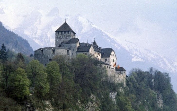 Интересные факты об очаровательном и уютном Лихтенштейне