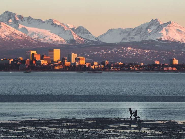16 фотодоказательств того, что жизнь на Аляске — это урок выживания длиною в жизнь