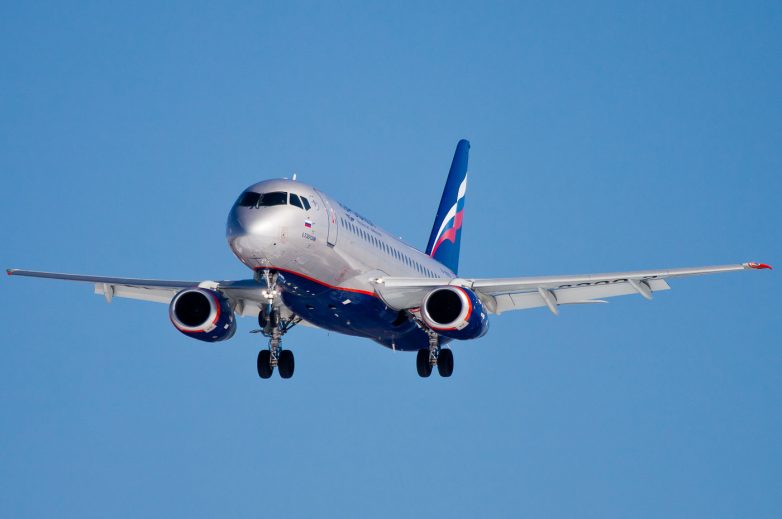 Российские авиакомпании попали в чёрный список — как быть туристам?