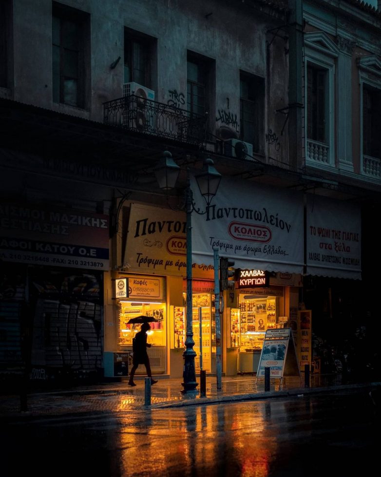 Дух улиц на снимках Панагиотиса Коутрумписа