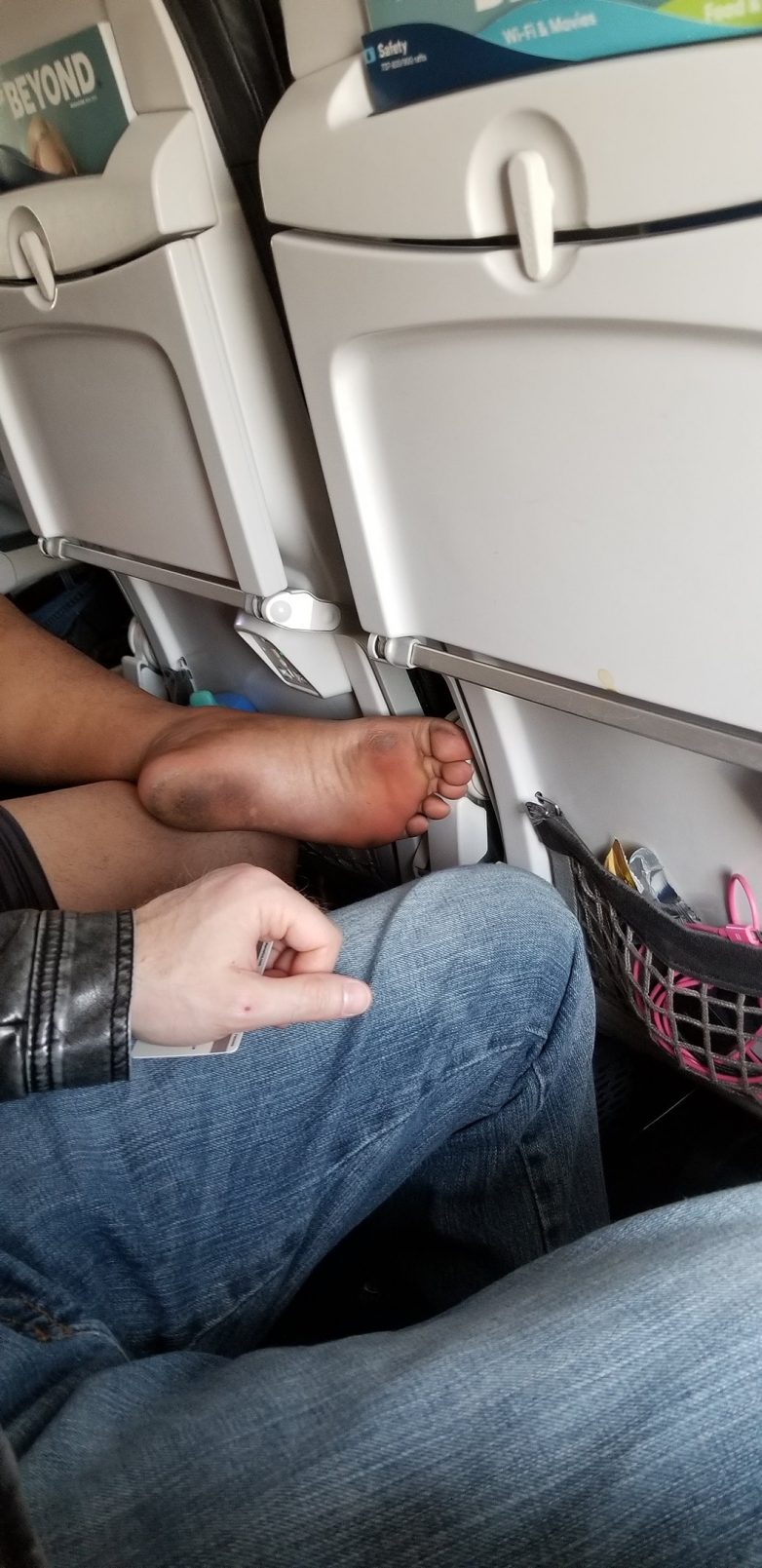 13 отвратительных пассажиров самолётов, которых хочется ударить даже сквозь дисплей