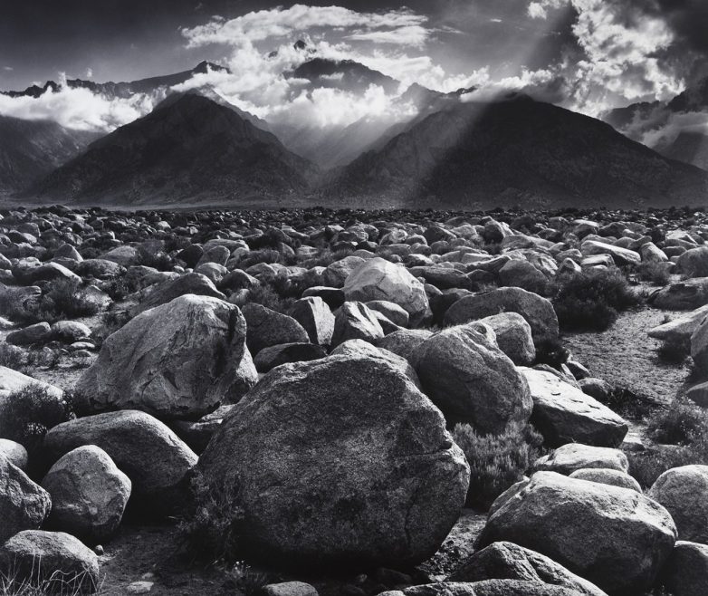 Атмосферные чёрно-белые снимки из путешествий Энсела Адамса