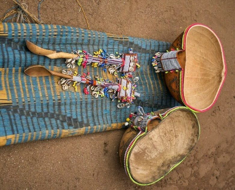 Фоторепортаж о жизни уникального африканского племени ларим