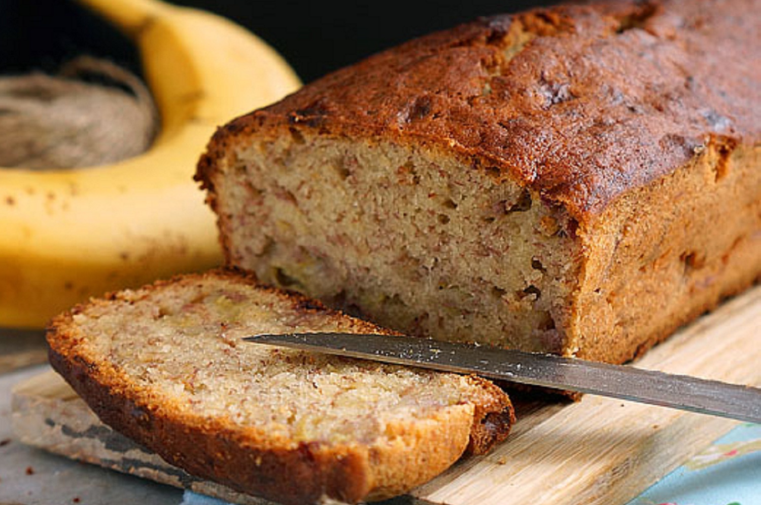 Рецепт вкусного мягкого хлеба. Банановый хлеб Энди. Банановый кекс. Хлеб из бананов. Банановый хлеб ПП.