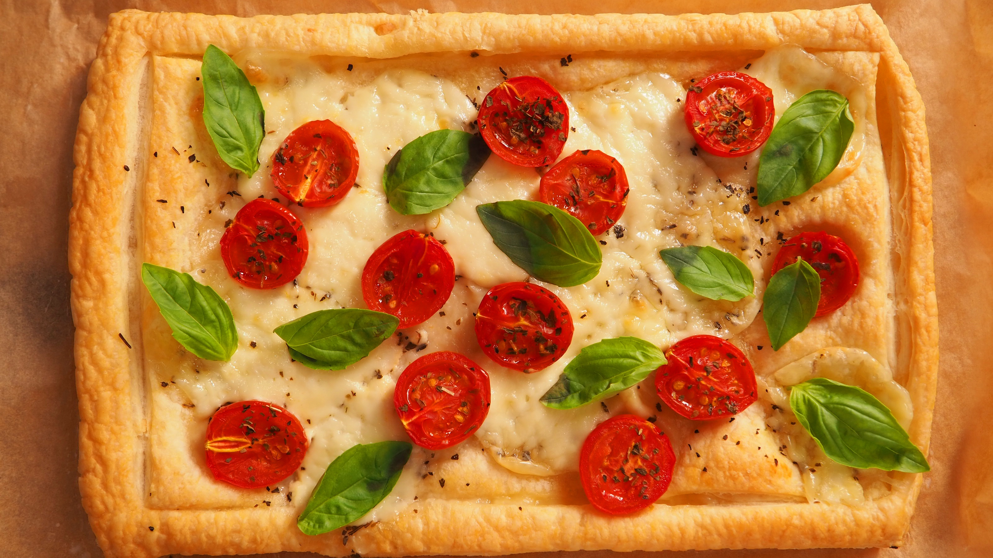 слоеное тесто бездрожжевое испечь пиццу фото 90